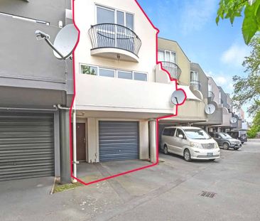 Two Bedroom Home In Great Location! - Photo 5