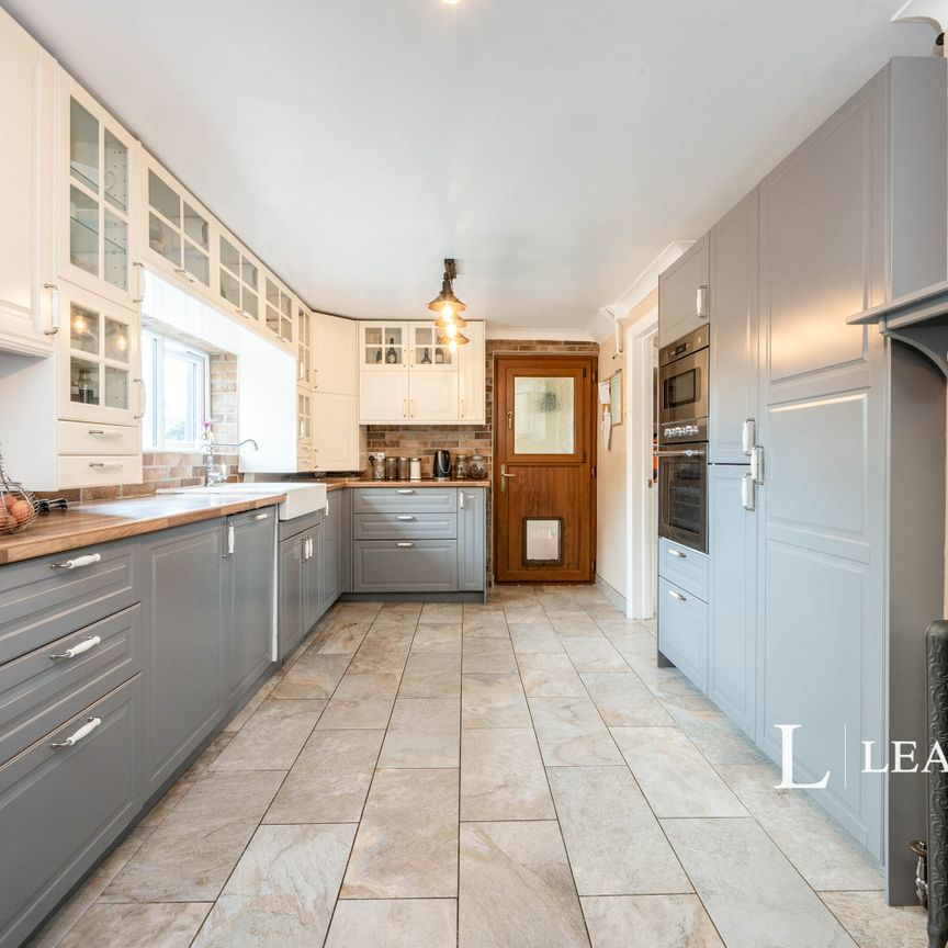 4 bedroom semi-detached to rent Tattenhoe Lane, Bletchley, Milton Keynes - Photo 1