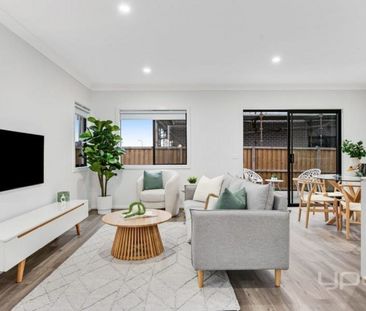 Brand New Street Facing Townhouse! - Photo 1