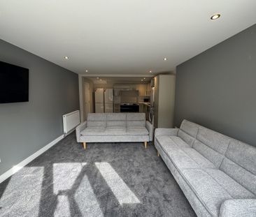 Fifth Avenue, Tang Hall - P2211 - Photo 4