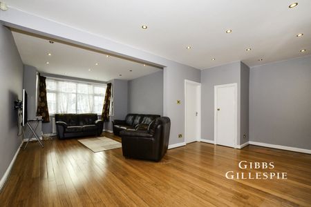 4 Bedroom House to rent - Photo 5