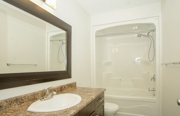 51 Flower Place, Blumenort, MB - Photo 1