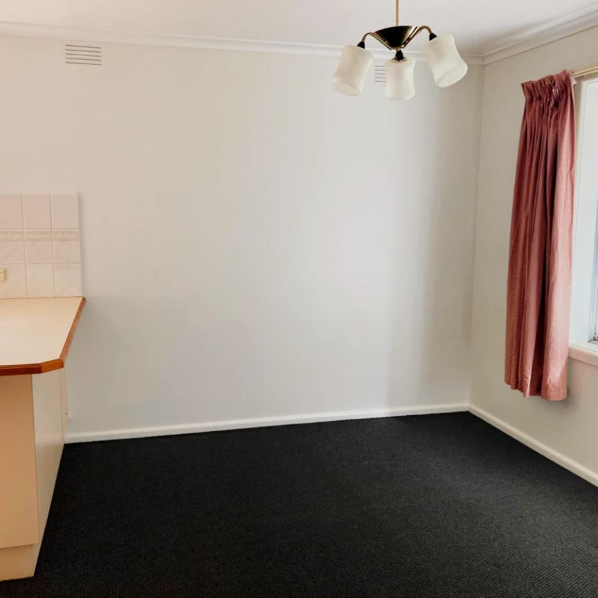 3 Bed, 1 Bath - Photo 1