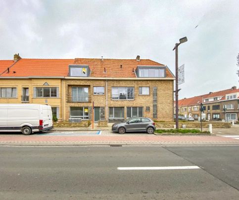 Goed gelegen duplexappartement te Nieuwpoort, gelegen vlakbij het stadspark en de visserskaai. - Photo 1