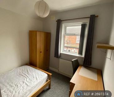 4 bedroom terraced house to rent - Photo 6