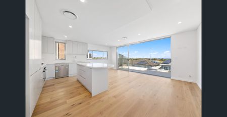 Stunning Five Bedroom Family Home - Photo 3