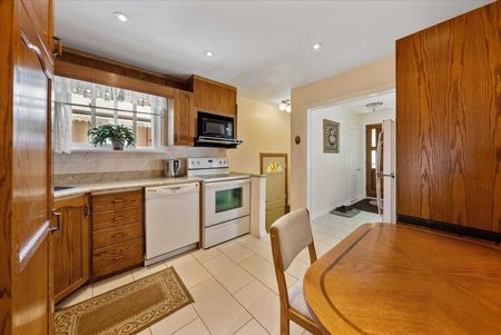 For Lease - 19 Winterer Avenue Unit# (Full House), Toronto, Ontario - Photo 5