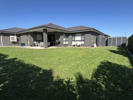 5 Ayrshire Crescent, Tamworth - Photo 3