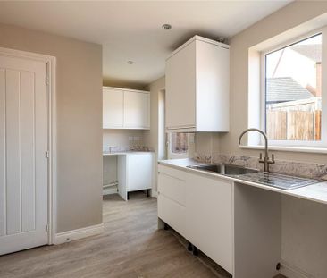 2 bedroom terraced house to rent - Photo 6