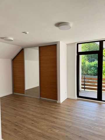 Modernes Wohnen in Wolfenhausen – stilvolle 3-Zimmer-Wohnung mit Balkon, Kamin & Einbauküche! - Photo 4