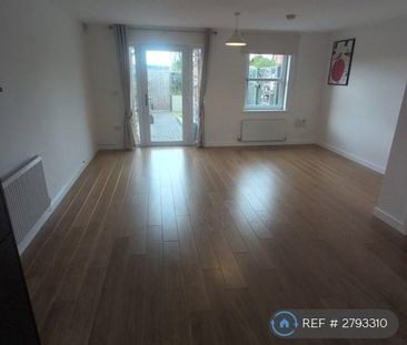 4 bedroom terraced house to rent - Photo 1