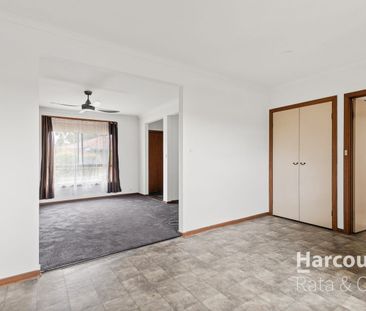 Modern 2-Bedroom Home in Prime Epping Location - Photo 3