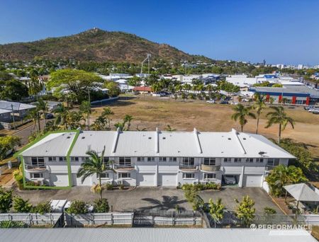 1/8 Regent Street, Hyde Park QLD 4812 - Apartment For Rent | Domain - Photo 4