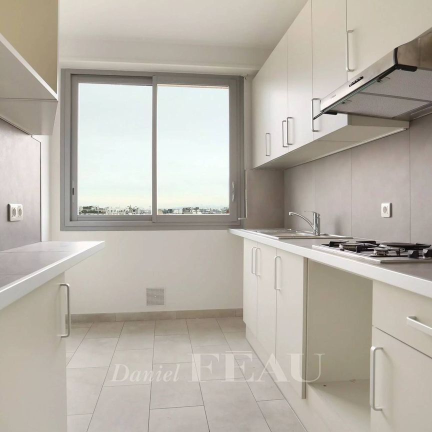 Location appartement, Paris 7ème (75007), 2 pièces, 71 m², ref 86421108 - Photo 1