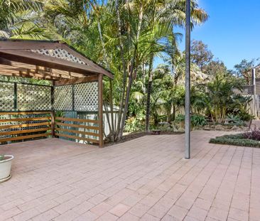 Spacious Family Home! - Photo 4