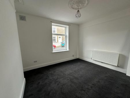 Oxford Street, Colne - Photo 2