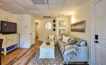 For Lease - 5811 Signature Grandview Drive, Huntsville, Ontario - Photo 2