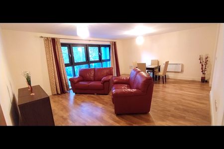 2 Bed Flat, Spa Road, SE16 - Photo 2