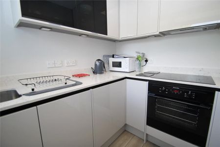 Studio to rent - Photo 4