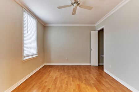 For Lease - 222 Old Weston Road, Toronto, Ontario - Photo 4