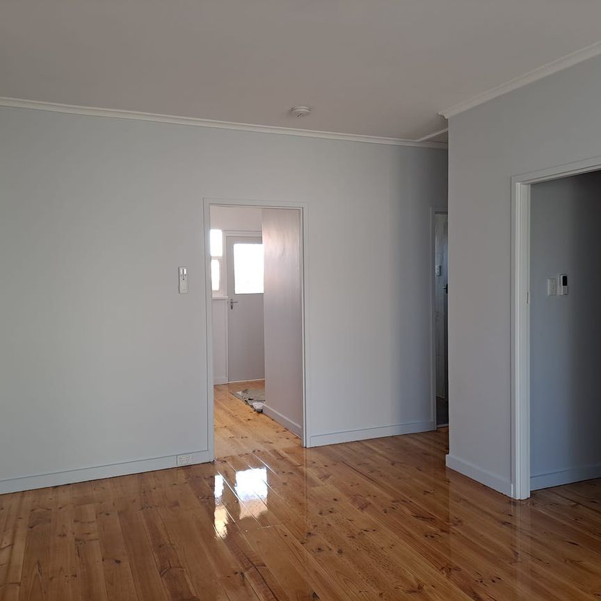 Fully Renovated 2 Bedroom Unit in Prime Seacliff Park Location - Photo 1