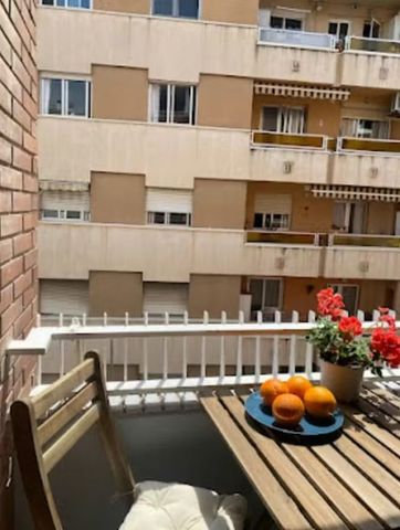 Carrer de les Illes Canàries, Valencia, Valencian Community 46023 - Photo 4