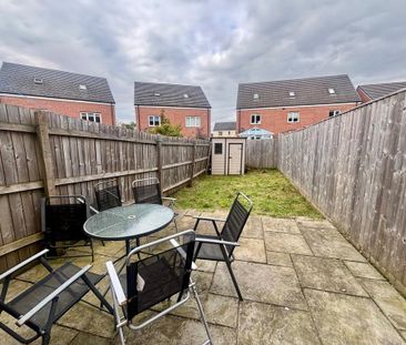 3 bedroom terraced house to rent - Photo 2