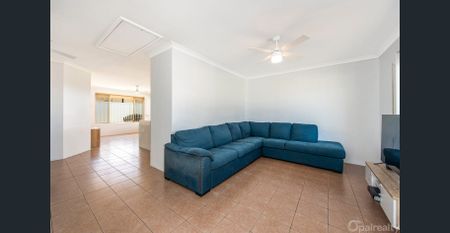 Updated low maintenance home on a prime corner block - Photo 4