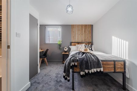 5 bedroom terraced house to rent - Photo 2