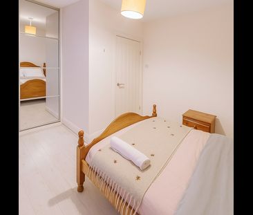 Room in a Shared House, Hyde Crescent, NW9 - Photo 3