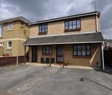 2 bedroom maisonette to rent - Photo 4