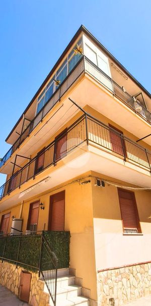5 locali in affitto - Photo 2