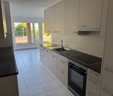 Grosszügige 3.5-Zimmer-Wohnung mit Balkon in Olten - Photo 3