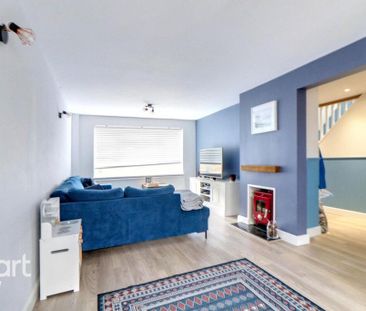 3 bedroom end of terrace house to rent - Photo 1