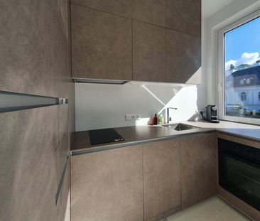NEU RENOVIERT! MITTEN IN GRINZING! MÖBLIERTE KLEINWOHNUNG MIT DACHT... - Photo 5