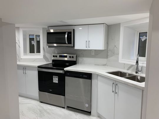 For Lease - 57 Brunswick Avenue, Toronto, Ontario - Photo 1