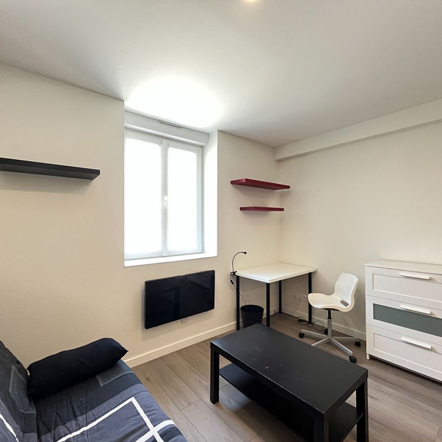 Location Appartement 1 pièce 24m² - Photo 1