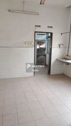 Double Storey Melaka Baru - Photo 1