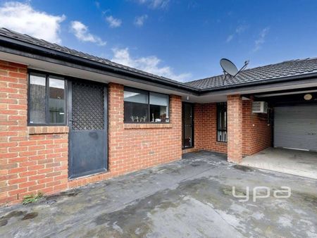 Prime Location - Photo 5