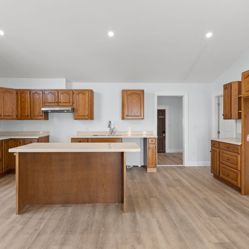 For Lease - 11582 Beach Road, Wainfleet, Ontario - Photo 1