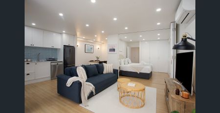 One-bedroom urban retreat in the heart of Paddington, minutes from the famous Oxford St dining precinct and transport options - $1,100/week furnished - Photo 5