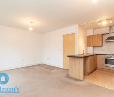 References Pending - 2 bed Apartment - Photo 6