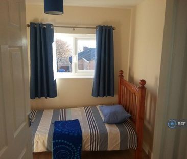 3 bedroom semi-detached house to rent - Photo 6