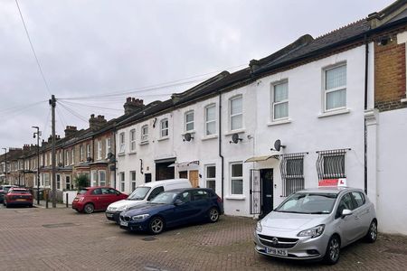 Rommany Road - Photo 5