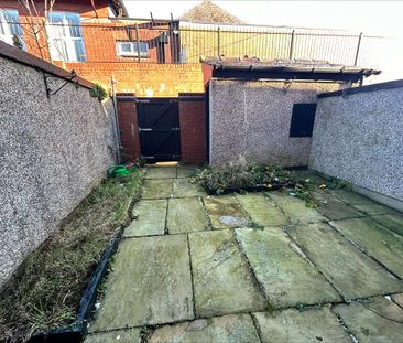 2 bedroom terraced house to rent - Photo 6