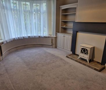 4 bedroom semi-detached house to rent - Photo 3