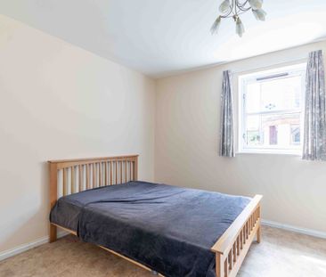 0507LT - St Leonards Street, Edinburgh, EH8 9SW - Photo 1