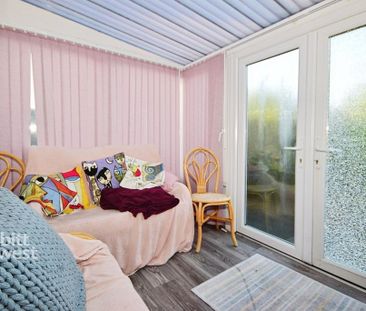 3 bedroom detached bungalow to rent - Photo 3