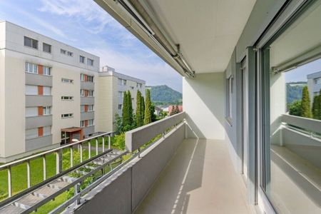 Charming 3.5-room apartment with balcony in a central location Rubigen - Photo 3