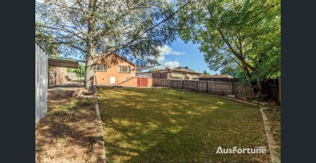 Fully Renovated Family House Ready to Move In - Photo 4